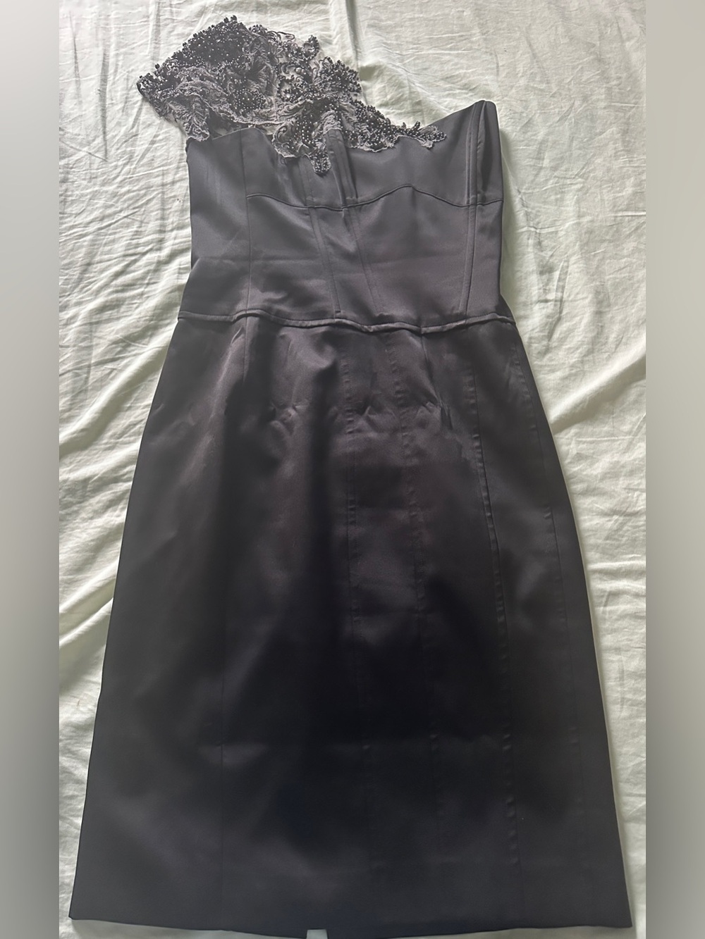 Elegant Black Lace-Accent Sheath Dress